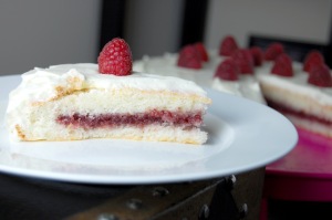Gluten Free Lemon Raspberry Cake {gluten free and oh so perfect for Spring!} | emthebaker.com